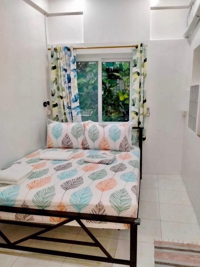 Balai Tinay Guesthouse Легаспі Номер фото